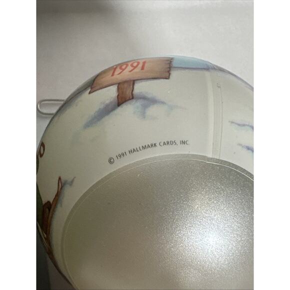 Hallmark Ornament Extra-Special Friends Glass Ball 1991 Rabbit Raccoon Squirrel - Picture 5 of 5